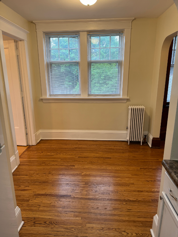 1049 Goodrich Ave #8 - Photo 7 of 13