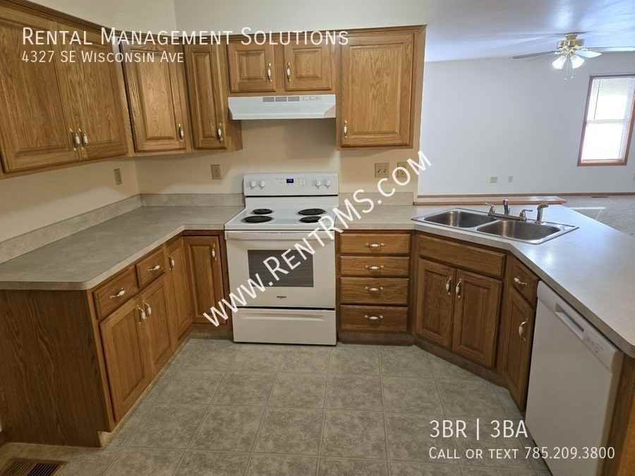 4327 Se Wisconsin Ave - Photo 5 of 24