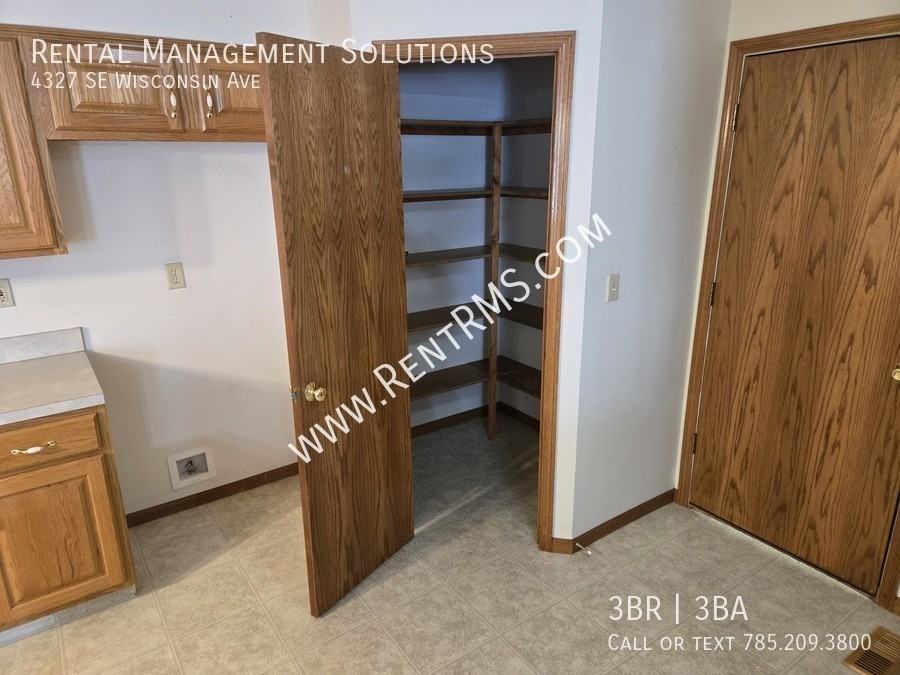 4327 Se Wisconsin Ave - Photo 7 of 24