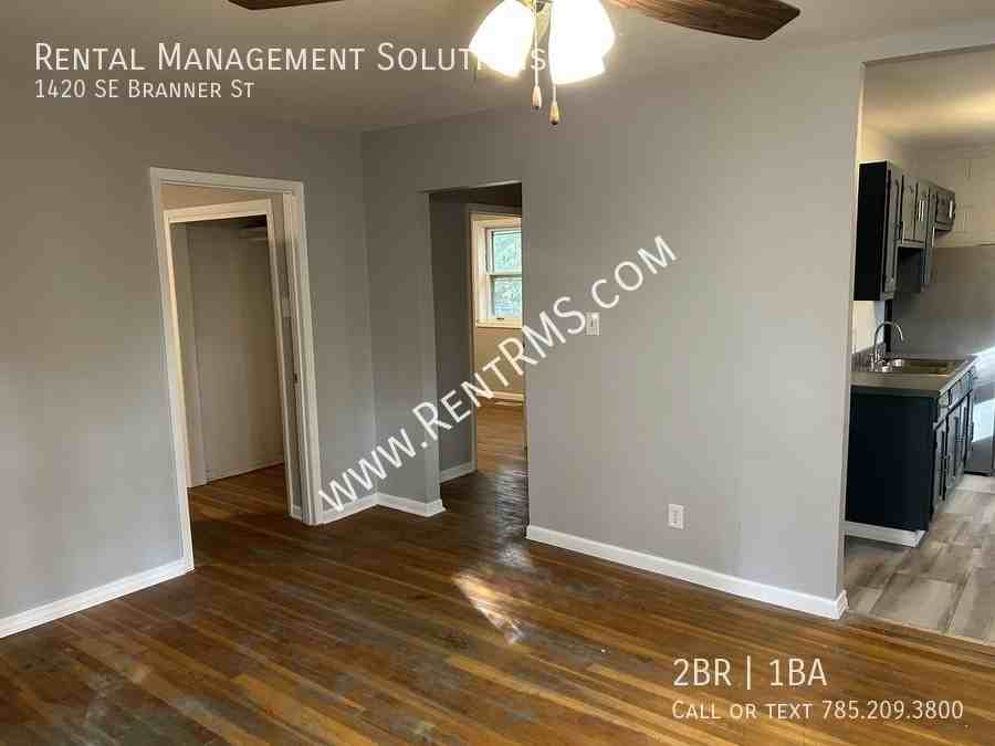 1420 Se Branner St - Photo 3 of 12