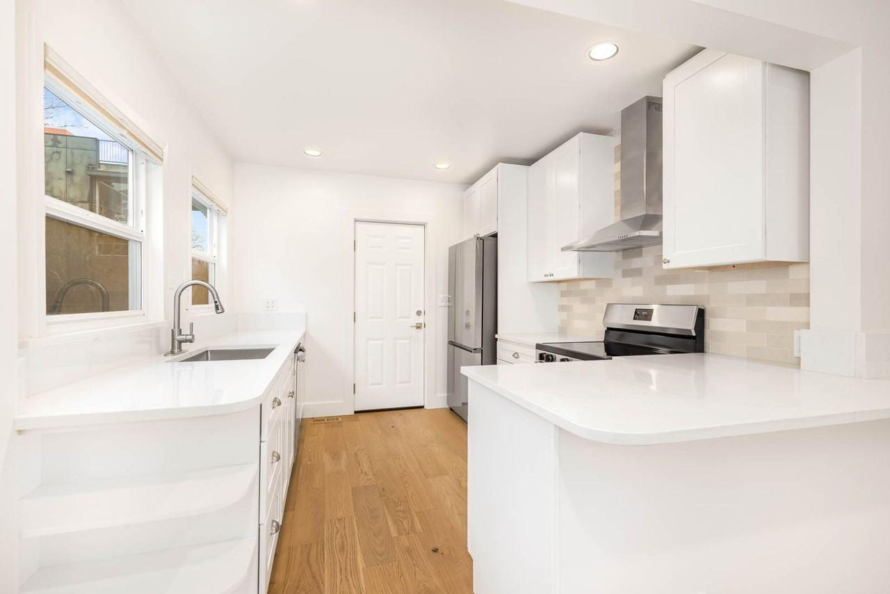 2614 E Olive St - Photo 6 of 17