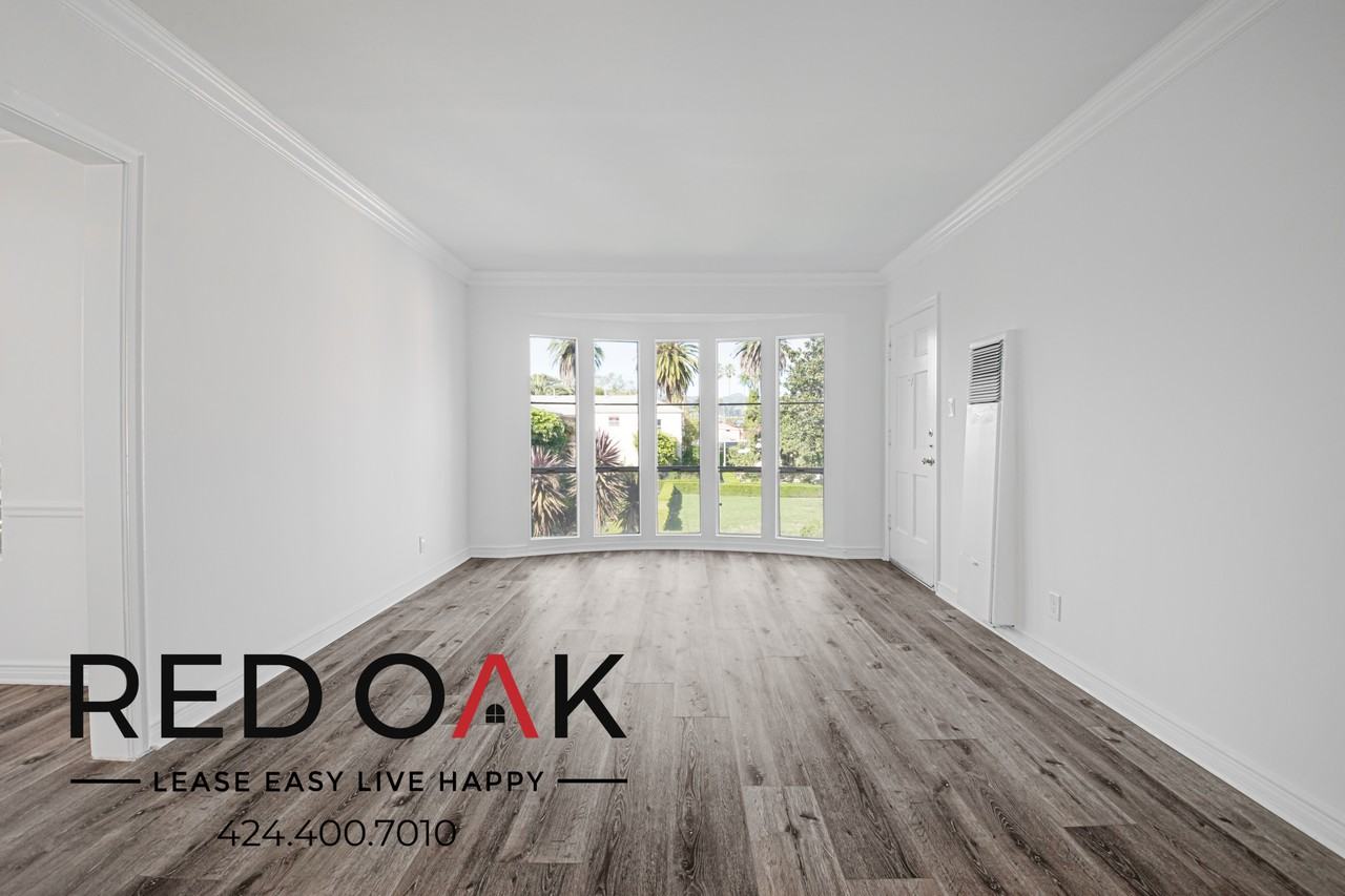 5162 1/2 Clinton St #5162-1-2 - Photo 7 of 19