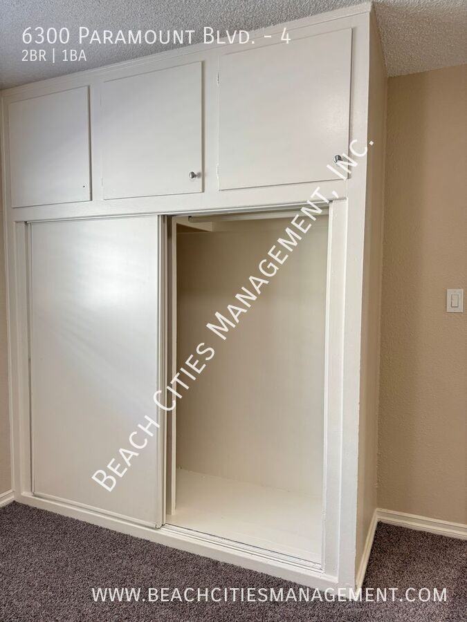 6300 N Paramount Blvd #4 - Photo 6 of 16