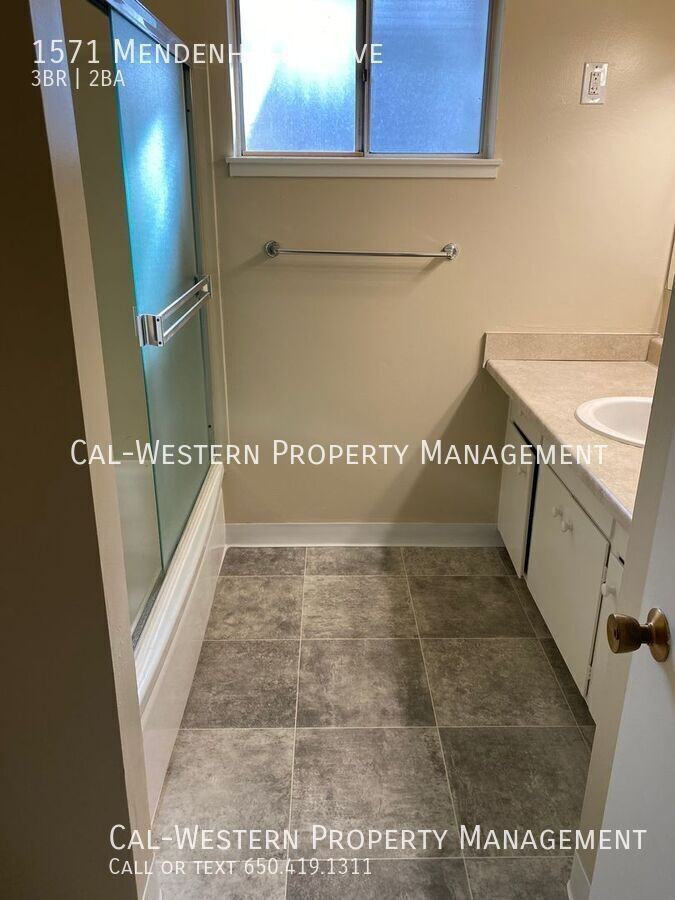 1571 Mendenhall Dr - Photo 4 of 18