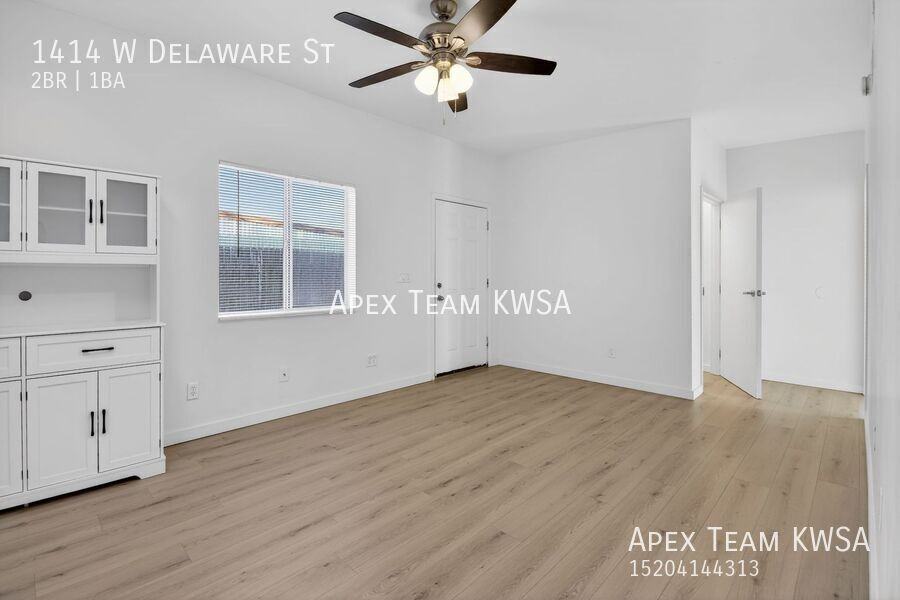 1414 W Delaware St - Photo 3 of 35