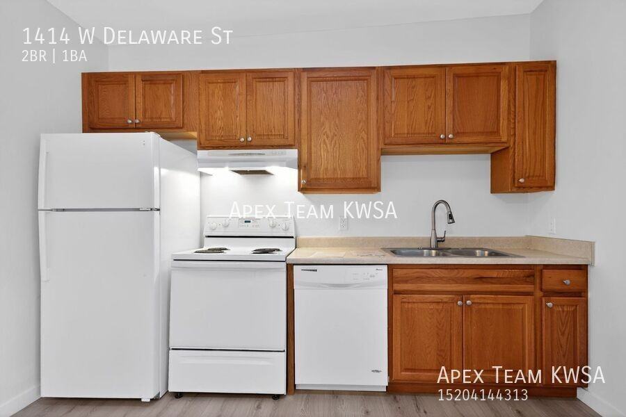 1414 W Delaware St - Photo 6 of 35