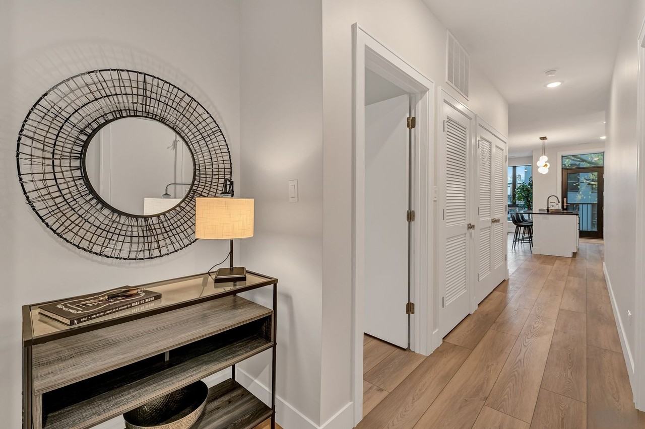 1214 W Carmen Ave #201 - Photo 3 of 15