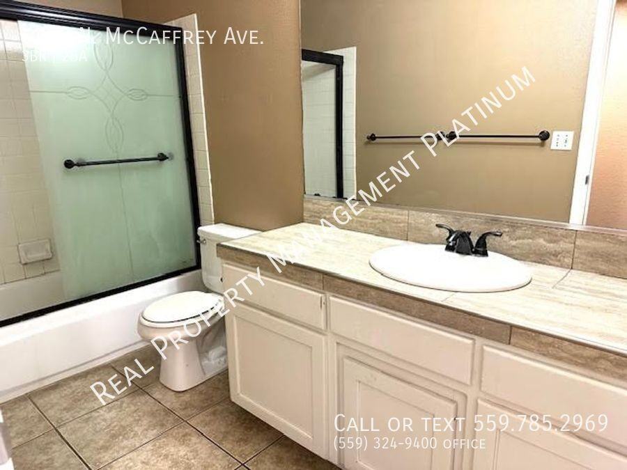 6215 N Mccaffrey Ave - Photo 7 of 16