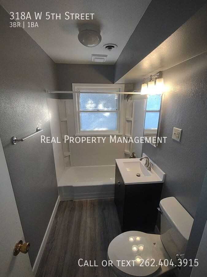 318A W 5th St - Photo 7 of 11