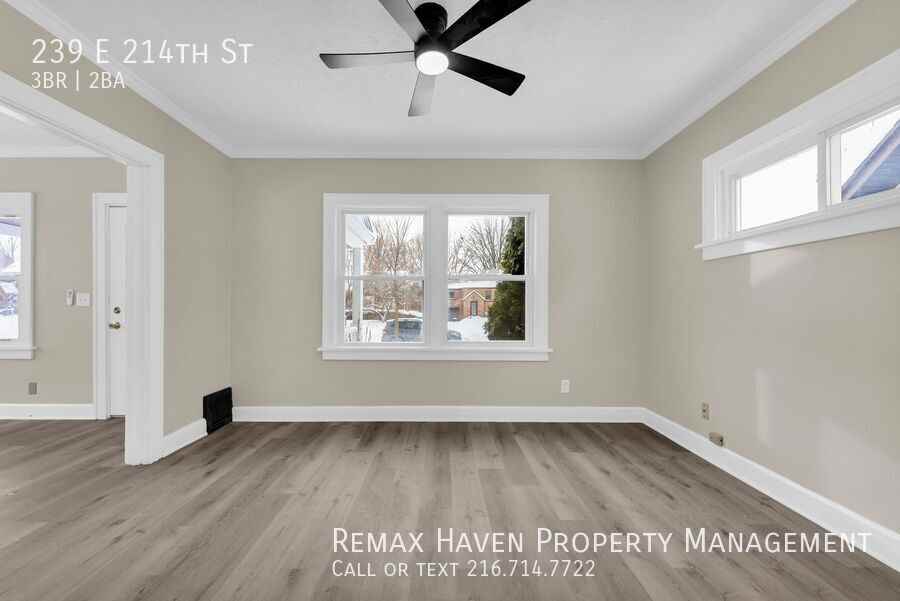 239 E 214th St - Photo 6 of 29