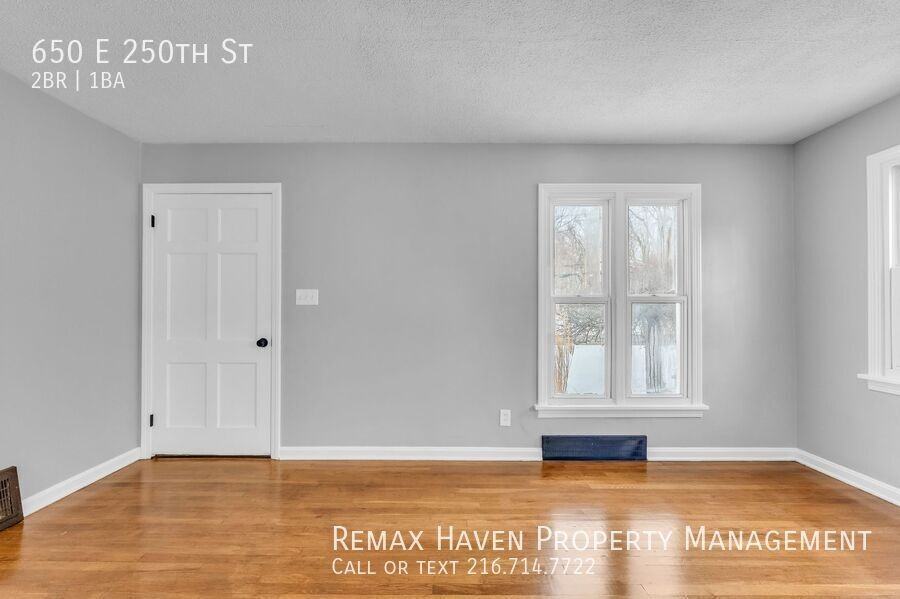 650 E 250th St - Photo 3 of 26