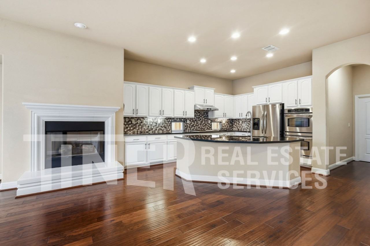 3550 Coyote Rd - Photo 2 of 36