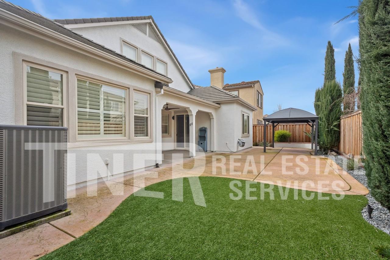 3550 Coyote Rd - Photo 3 of 36