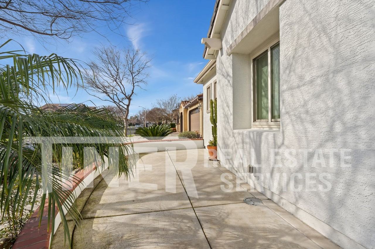 3550 Coyote Rd - Photo 6 of 36