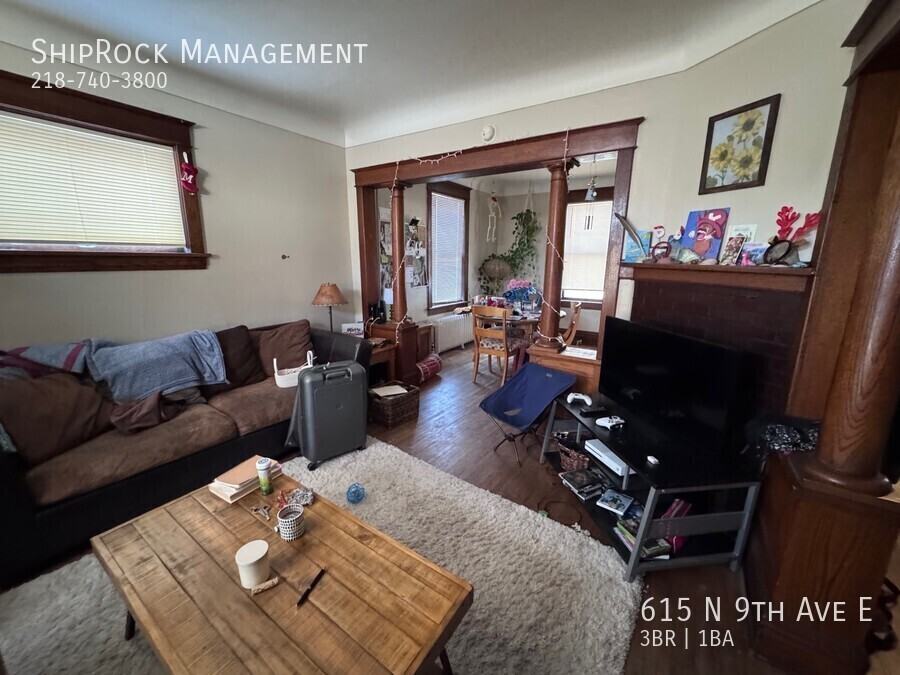 615 N 9th Ave E - Photo 4 of 13