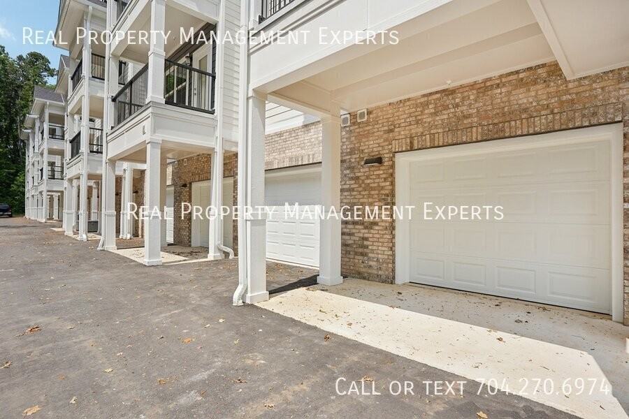 14801 Statesville Rd #218 - Photo 3 of 3