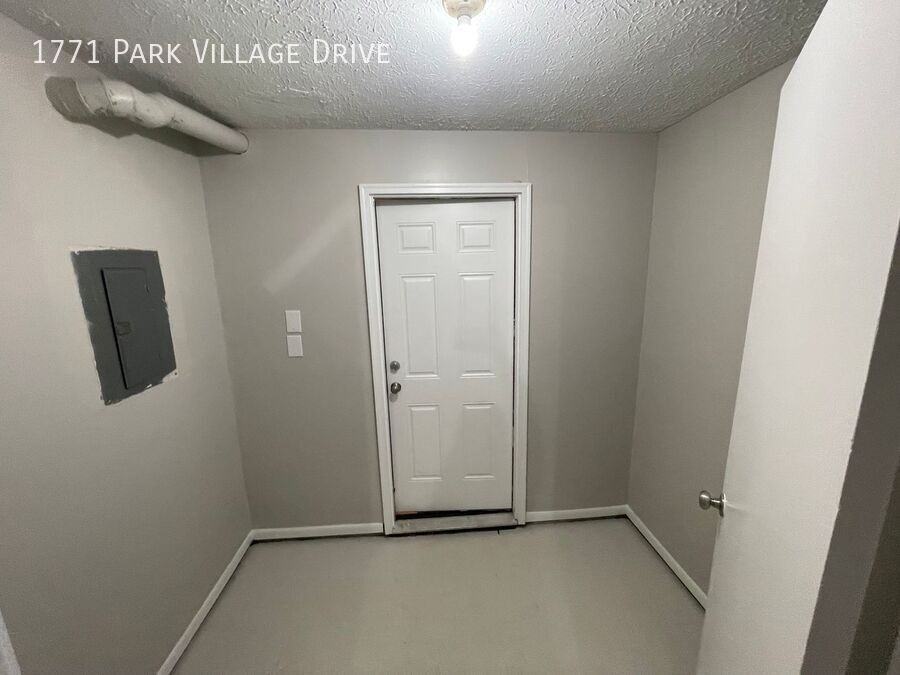 1771 Park Village Dr - Photo 2 of 30
