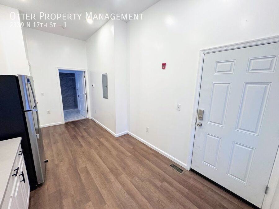 2339 N 17th St #1 - Photo 6 of 11