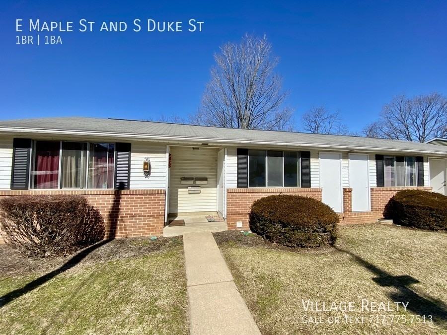 Maple & S Duke St #B - Photo 4 of 40