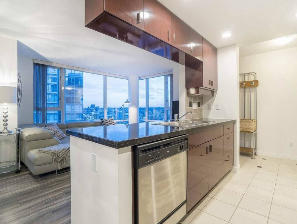 1067 Marinaside Crescent #2201 - Photo 3 of 13