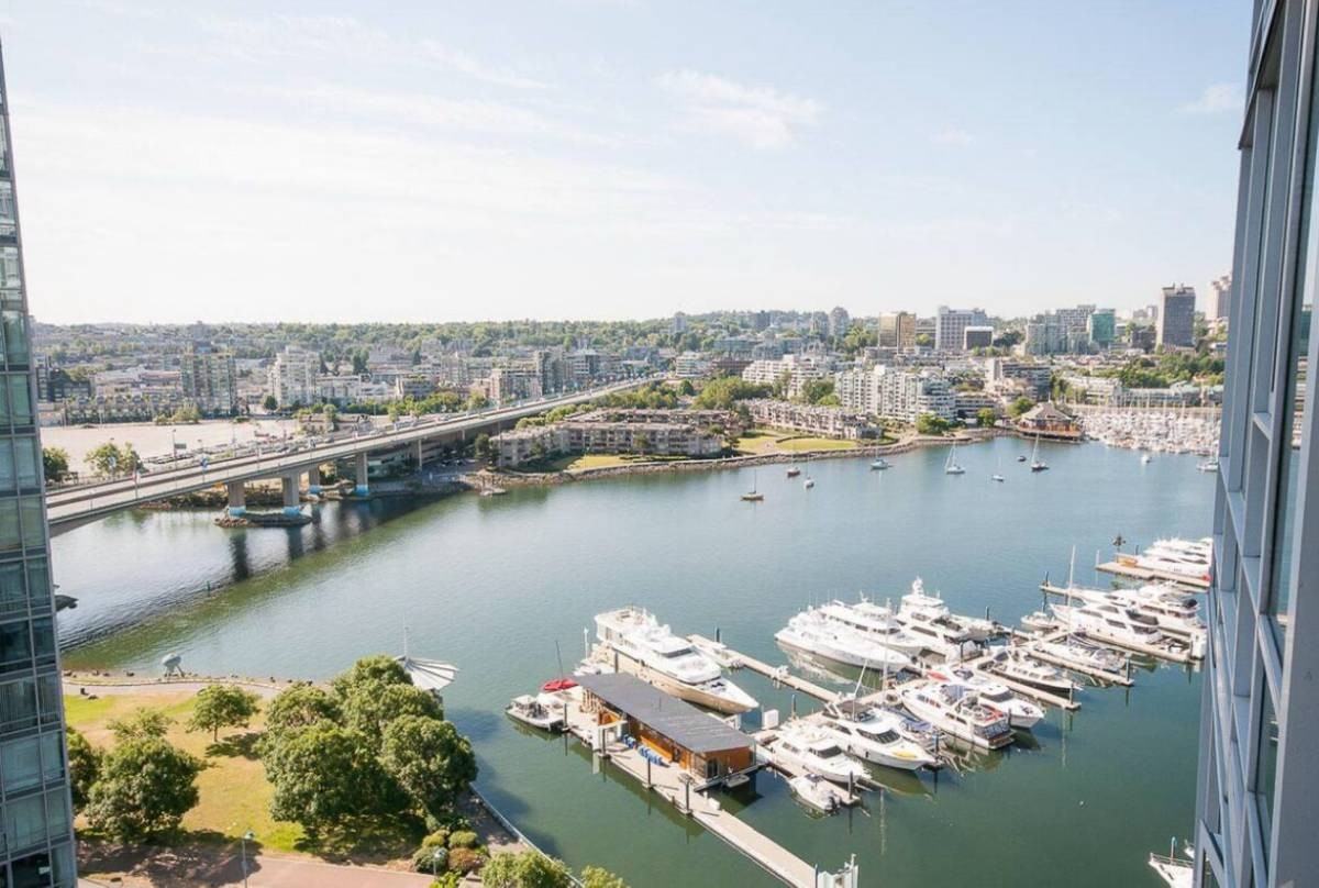 1067 Marinaside Crescent #2201 - Photo 5 of 13