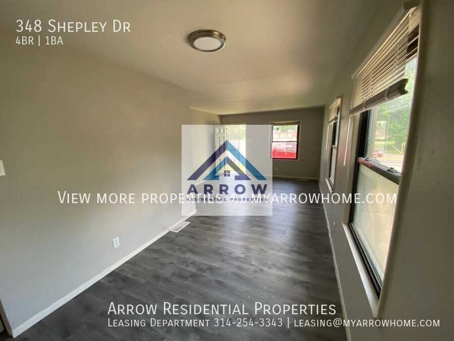 348 Shepley Dr - Photo 5 of 20