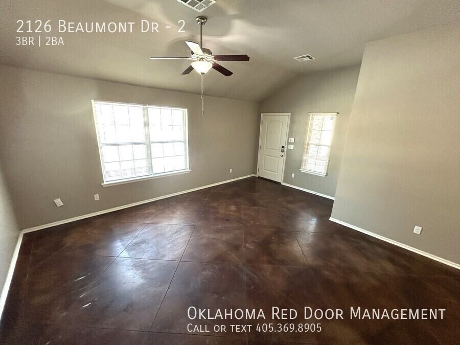 2126 Beaumont Dr #2 - Photo 2 of 26