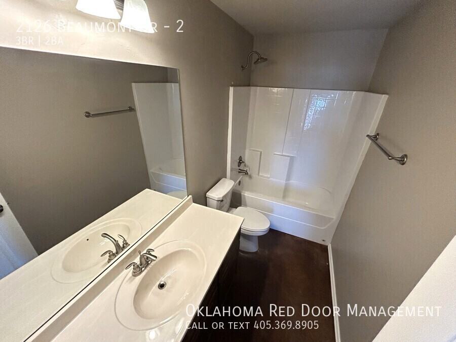 2126 Beaumont Dr #2 - Photo 7 of 26