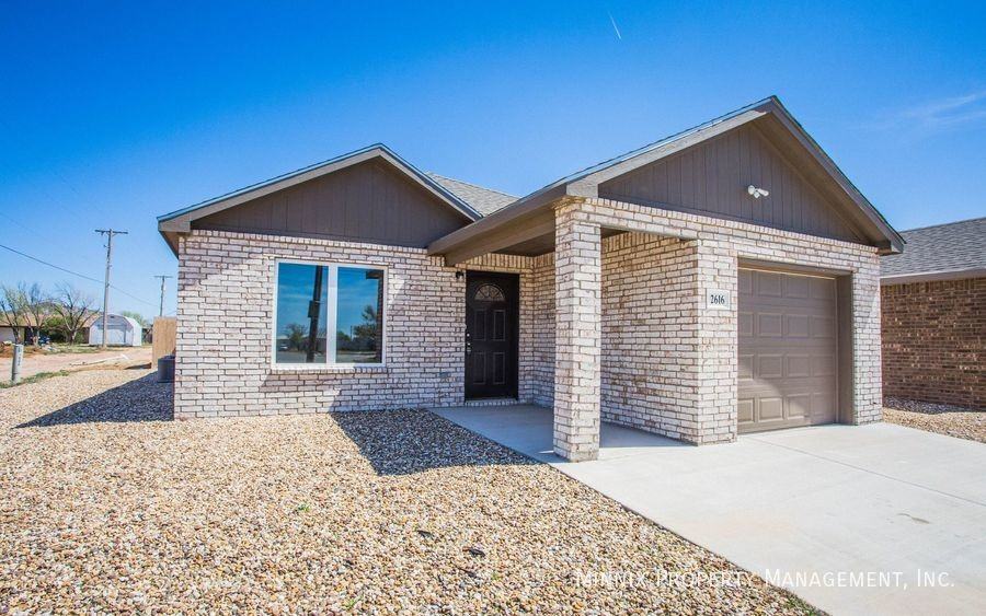 2616 N Avenue P - Photo 4 of 29