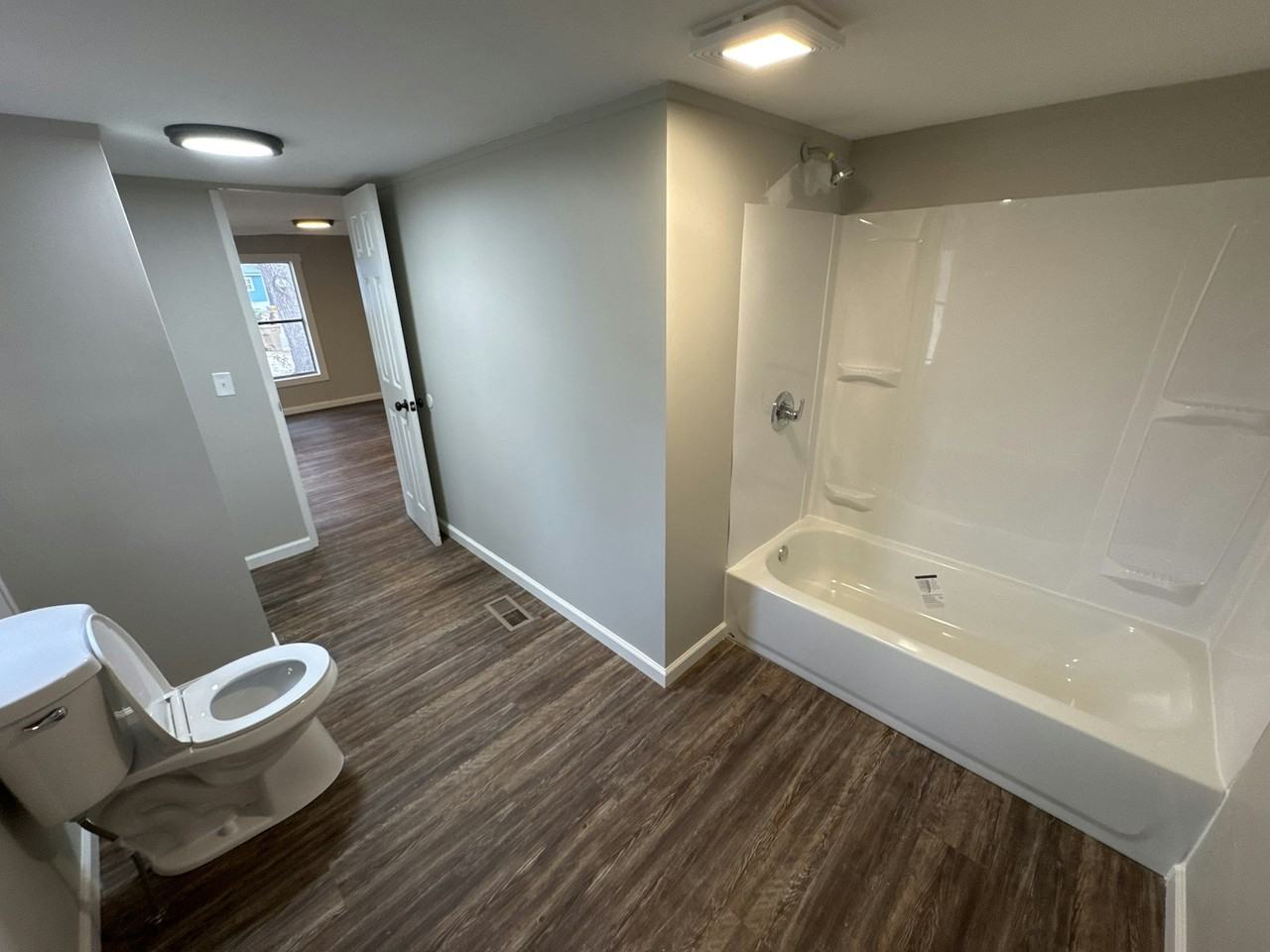 495 Holly Hill Road - Photo 7 of 11