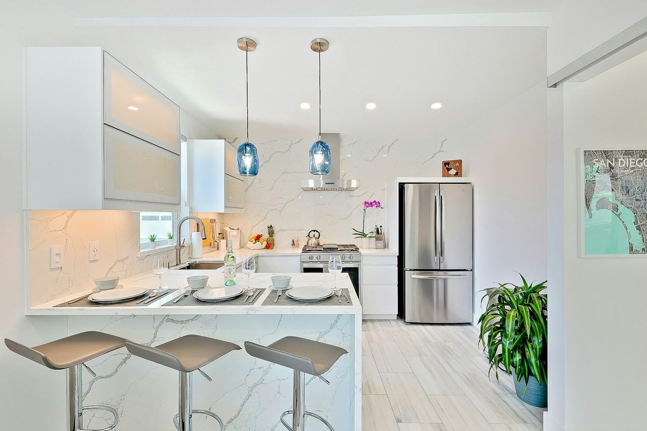 732 Ventura Place, Unit 4 - Photo 7 of 19