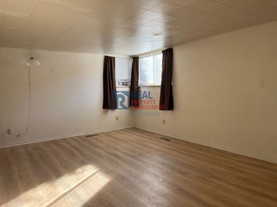 1103 1/2 Emigh St - Photo 5 of 14