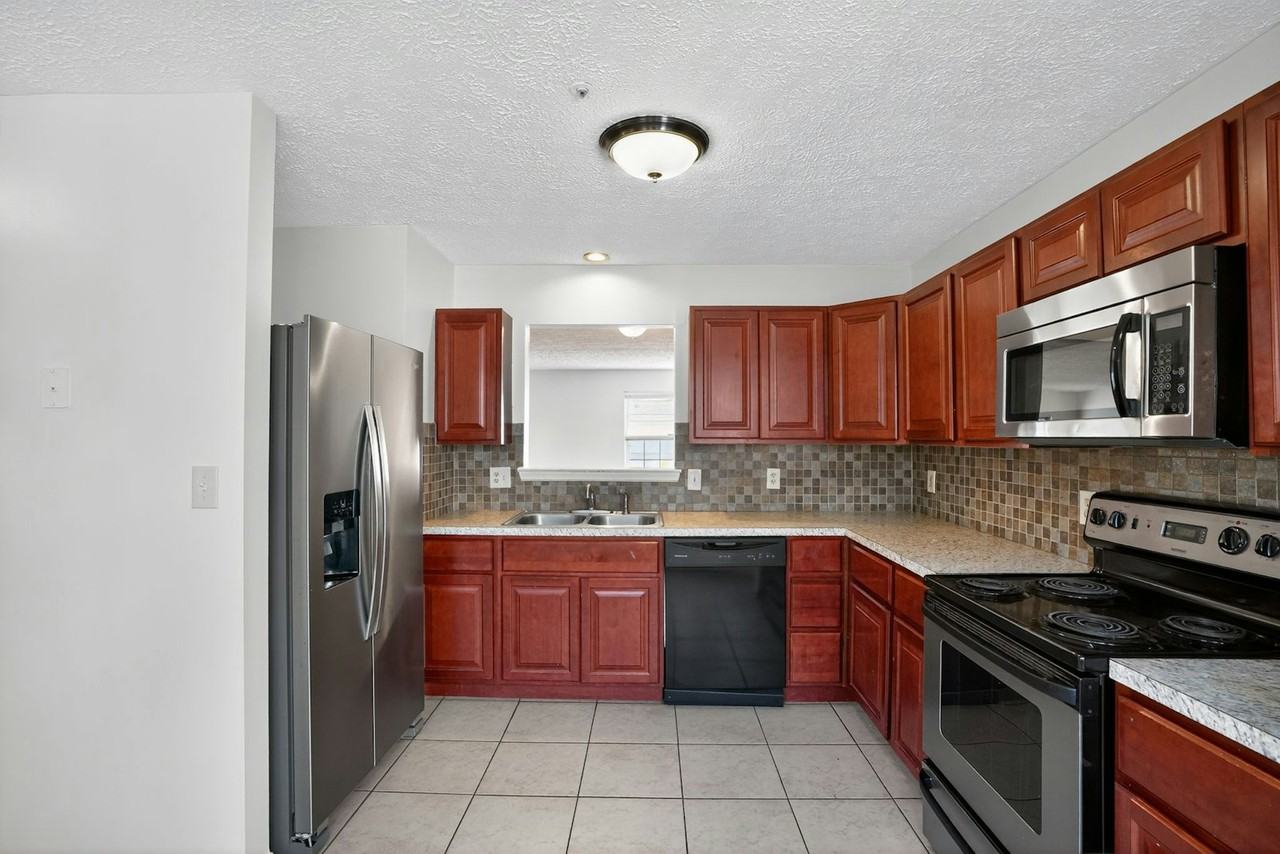 3306 Brookshire Court, Unit 1 - Photo 6 of 24