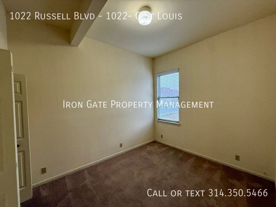 1022 Russell Blvd - Photo 5 of 12