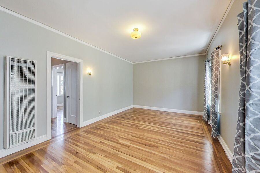 6048 Monroe Ave - Photo 2 of 24