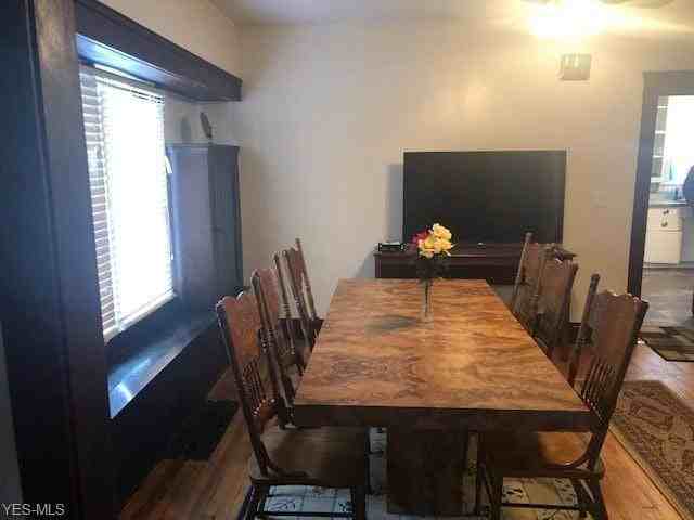 4509 Bush Avenue, Unit Up - Photo 5 of 12