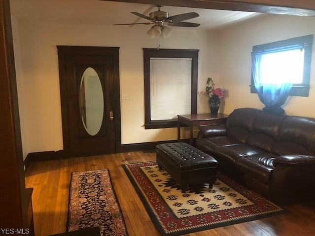 4509 Bush Avenue, Unit Up - Photo 6 of 12