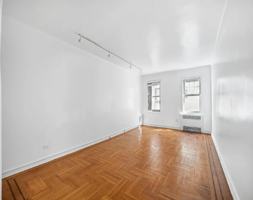 featured image of 601 E 19th St