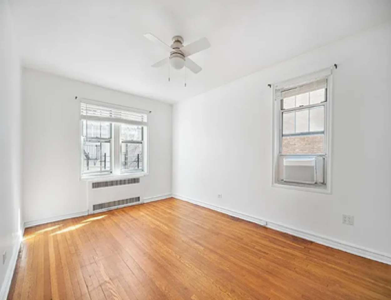 601 East 19th Street, Unit 4B - Photo 3 of 7