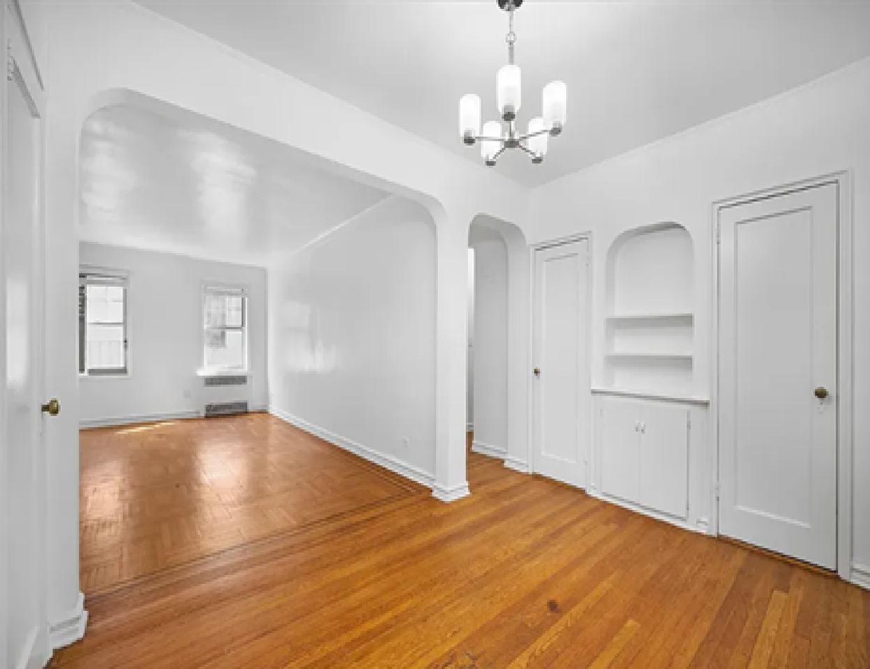 601 East 19th Street, Unit 4B - Photo 4 of 7