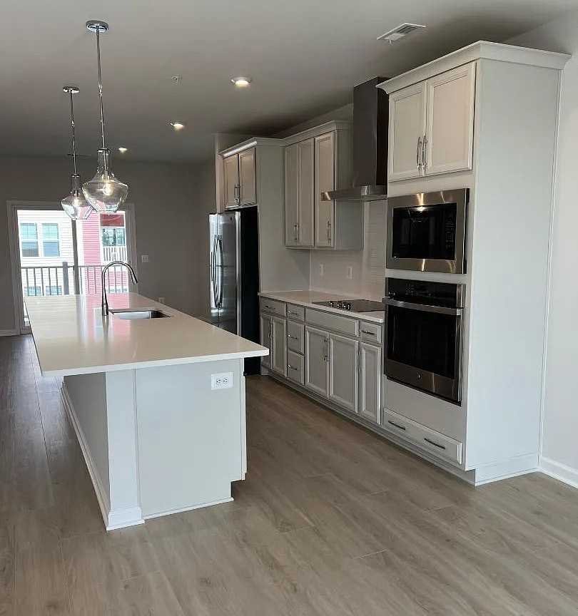 807 Birchwood Hill Place, Unit 807 - Photo 2 of 17