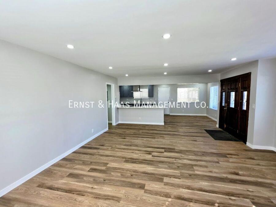 319 Walnut Ave #01 - Photo 2 of 21