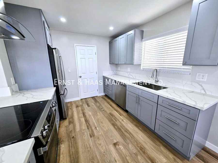 319 Walnut Ave #01 - Photo 6 of 21