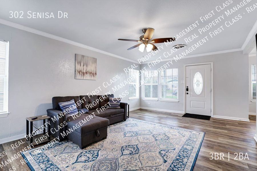 302 Senisa Dr - Photo 2 of 24