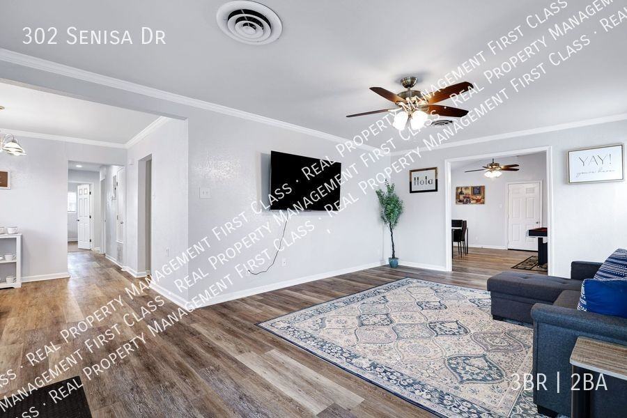 302 Senisa Dr - Photo 5 of 24