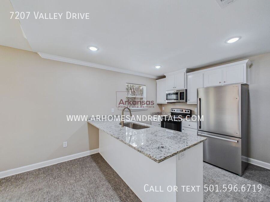 7207 Valley Dr - Photo 4 of 12