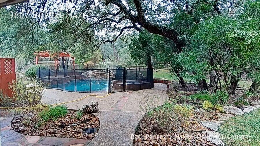 9607 Boerne Haze - Photo 2 of 31