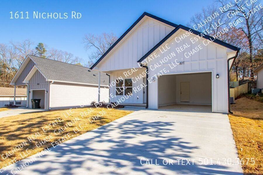 1611 Nichols Rd - Photo 2 of 39