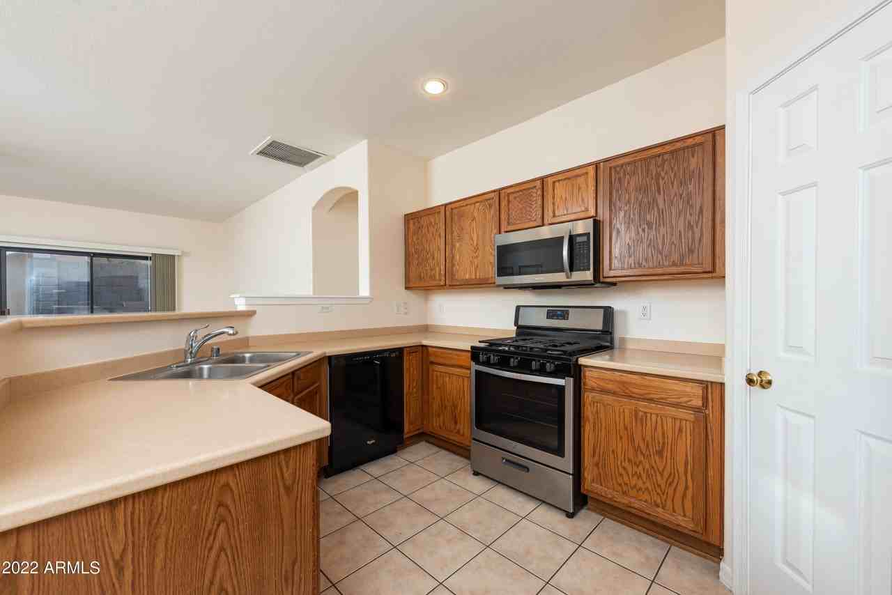 7030 S 30th St #1 - Photo 3 of 10