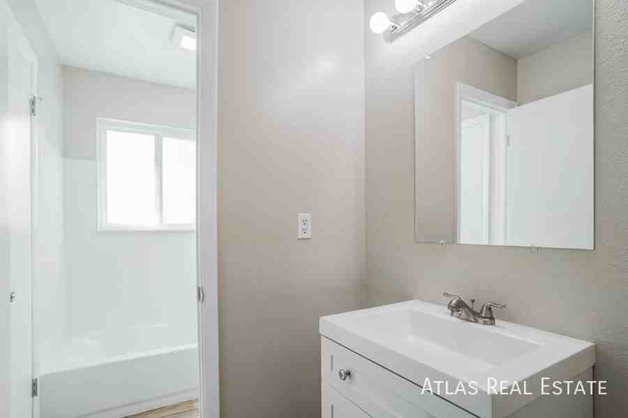 4789 Shadowglen Dr - Photo 7 of 20